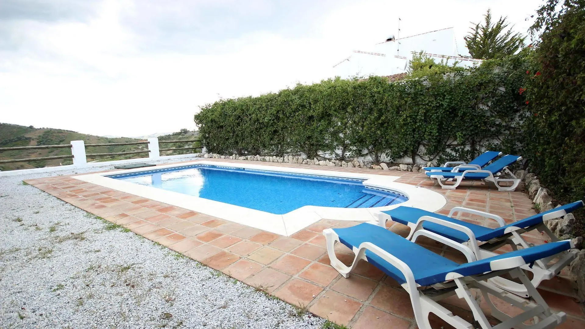 Country house Casas De Cantoblanco Guest House Vinuela Spain