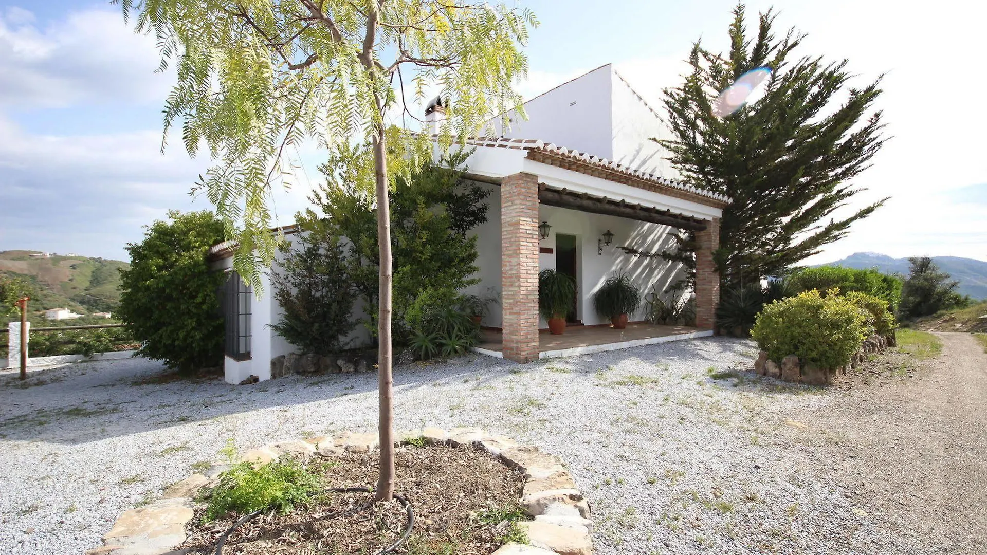 Casas De Cantoblanco Viñuela